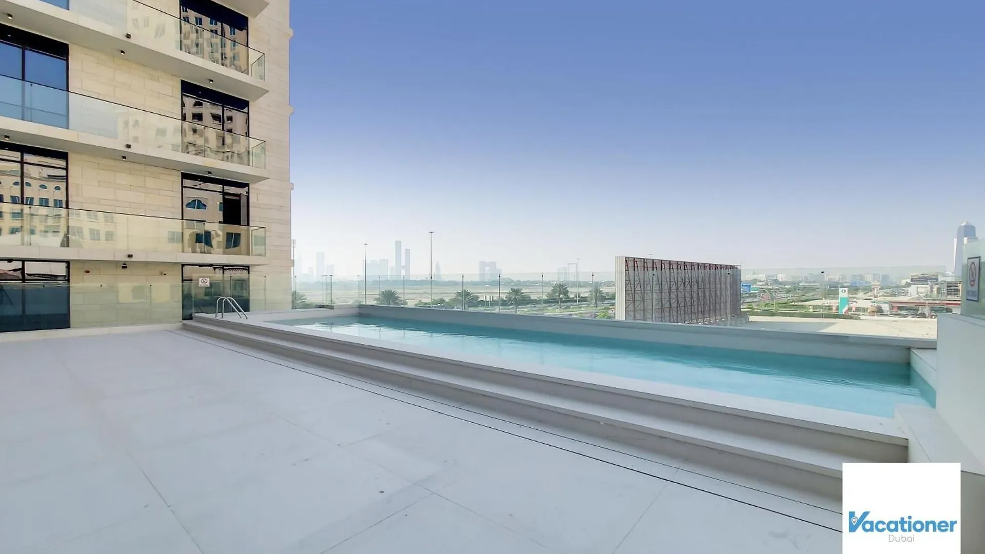 Apartment O Ten, Al Jaddaf - Neat Studio Dubai
